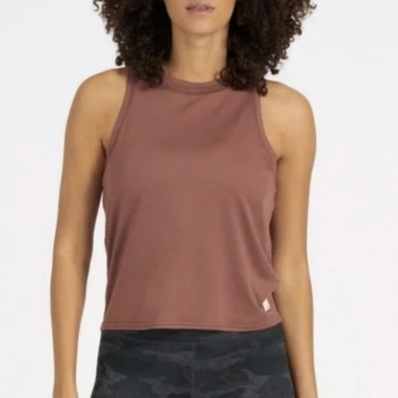 Vuori Tops Nwot Vuori Energy Crop Tank Poshmark
